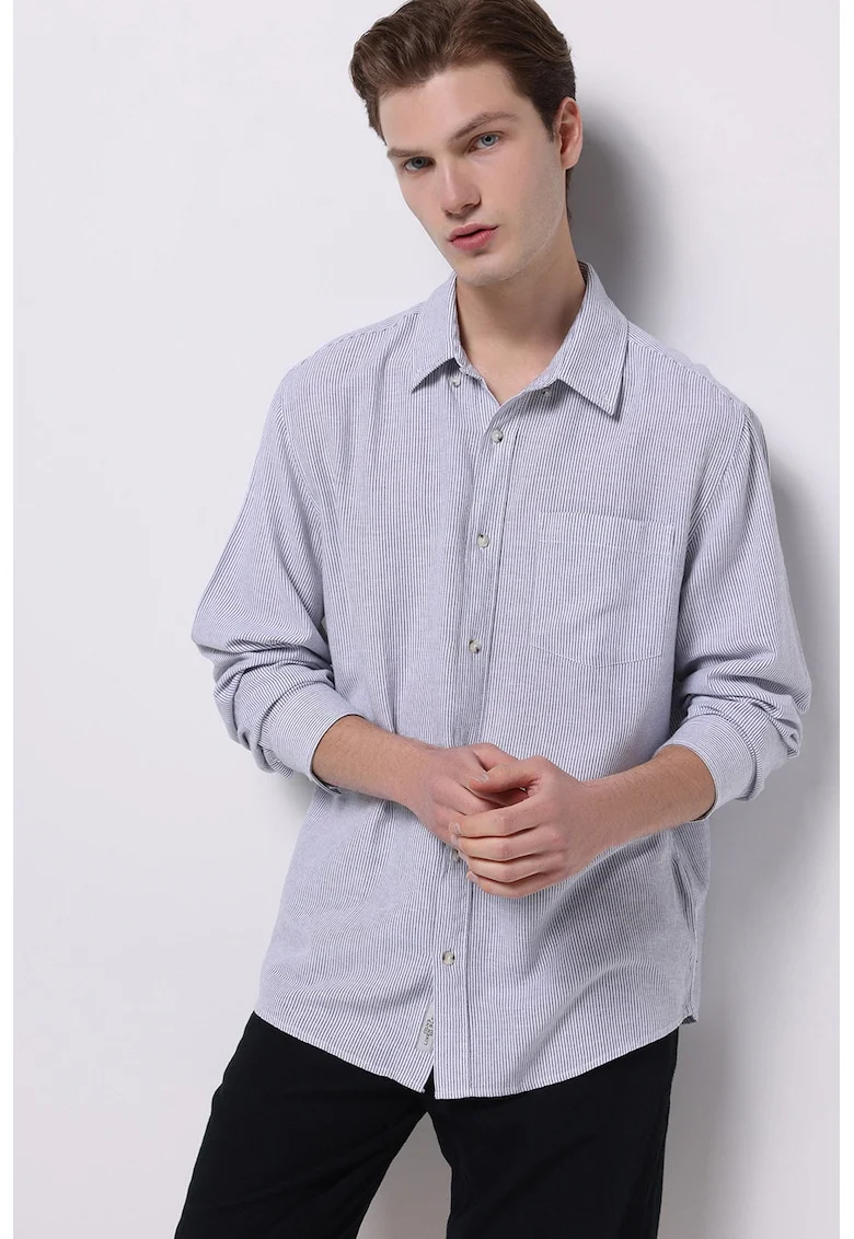 Camasa relaxed fit din amestec de in cu buzunar pe piept, Alb/Bleumarin