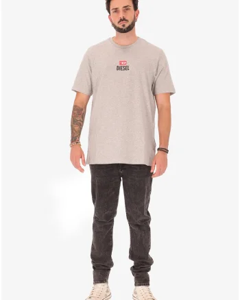 Tricou cu decolteu la baza gatului si logo pe piept, Gri
