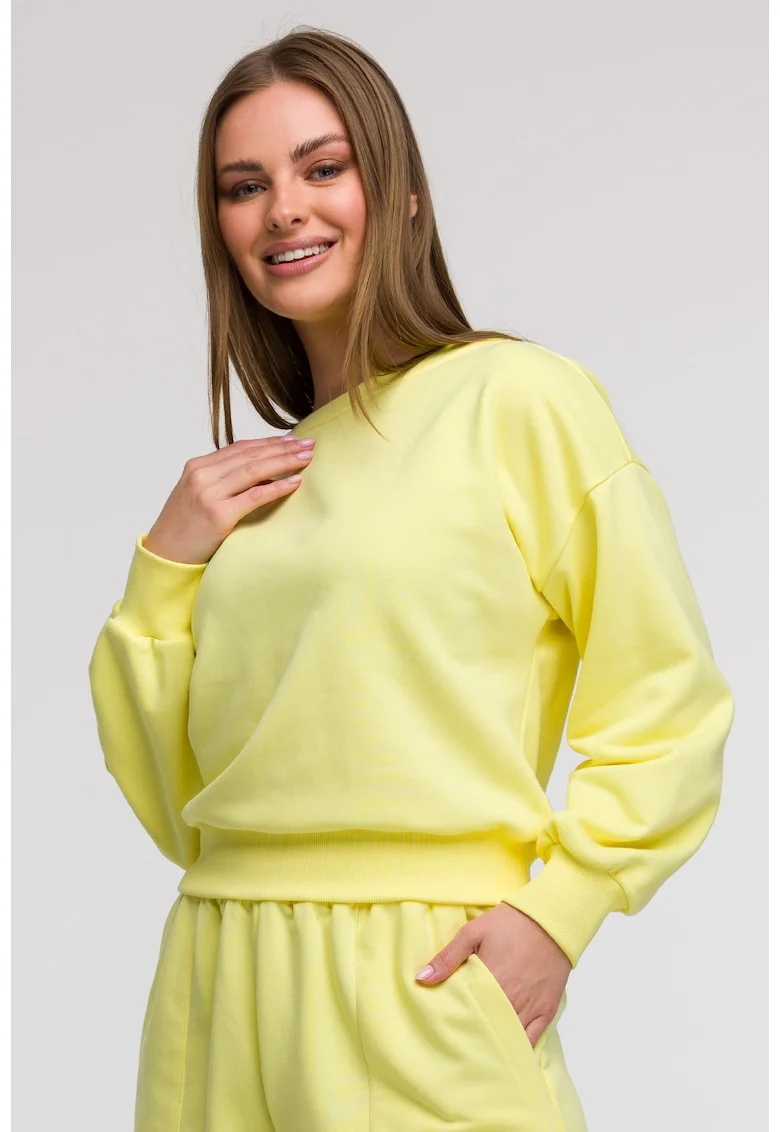 Bluza cu spatele decupat,