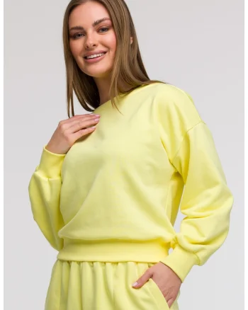 Bluza cu spatele decupat,