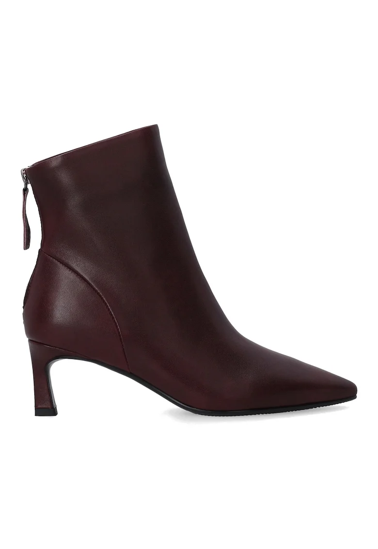 Botine din piele cu varf ascutit