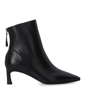 Botine din piele