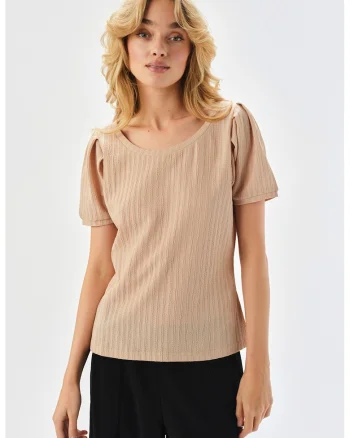 Tricou cu decolteu rotund, Bej deschis