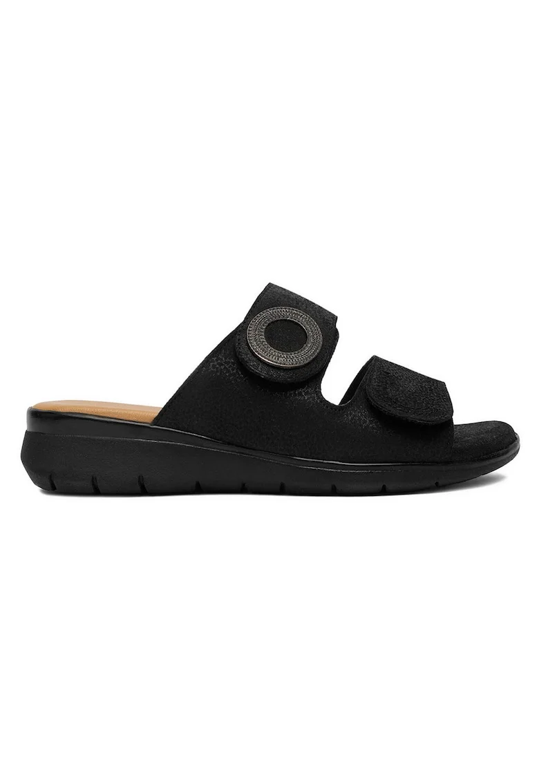 Papuci  negru, Negru