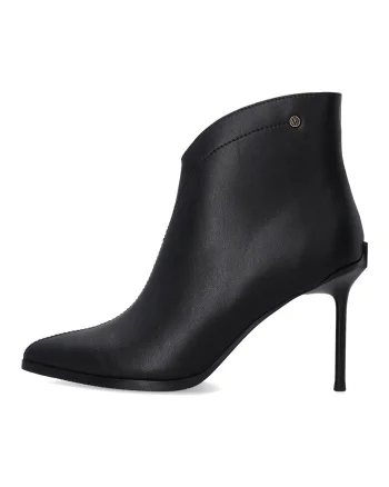 Botine din piele cu toc stiletto