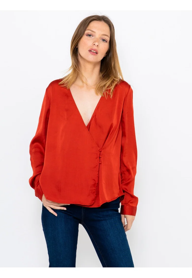 Bluza cu design petrecut si mansete cu nasturi,