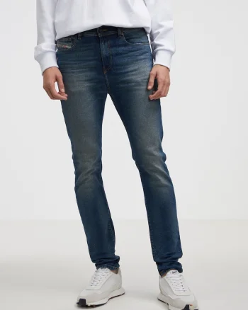 Blugi slim fit cu talie inalta