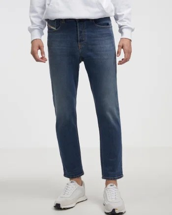 Blugi cu croiala skinny,