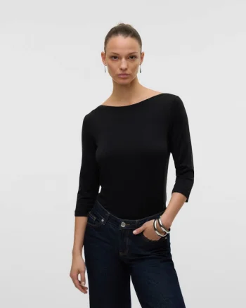 Bluza cu decolteu barcuta si maneci 3/4