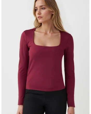 Bluza cu decolteu patrat, Visiniu