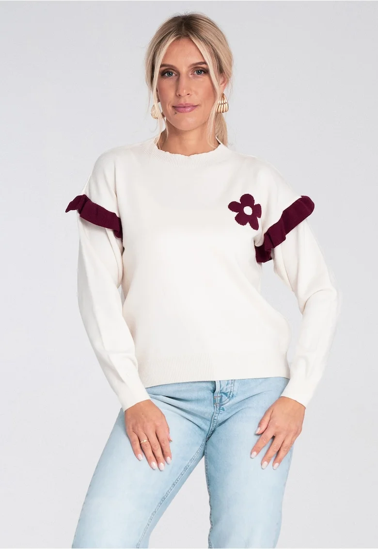 Pulover dama  ecru cu volane si aplicatii florale, tricotat viscoza