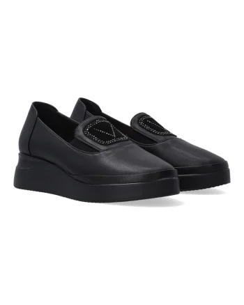 Pantofi tip loafer din piele decorati cu strasuri