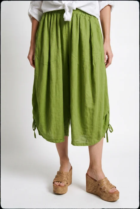 Pantaloni 3 4 marimi mari din in si vascoza cu croi balon, verde olive