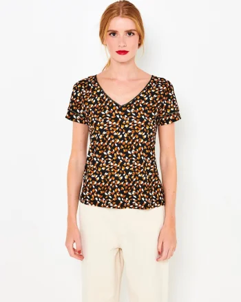 Tricou cu decolteu in v,