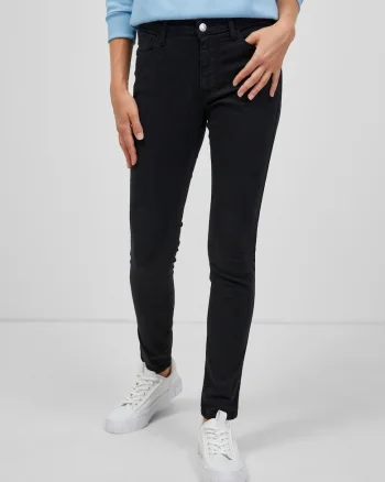 Blugi slim fit cu talie medie