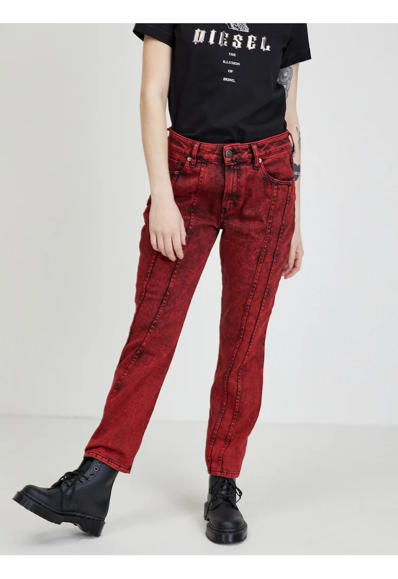 Blugi crop cu cusaturi contrastante,