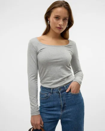 Bluza din amestec de bumbac organic cu decolteu barcuta