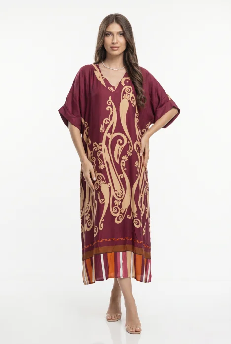 Rochie lunga oversize din vascoza si matase cu imprimeu baroc si croi lejer, bordo