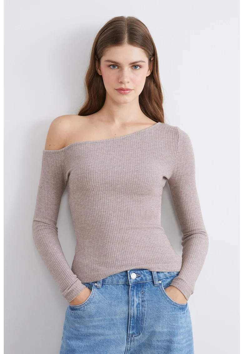Bluza striata cu decolteu pe un umar, Bej