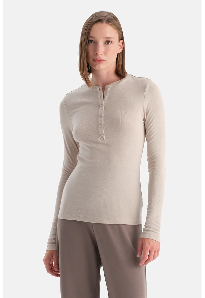 Bluza din amestec de modal cu fenta cu nasturi, Maro nisip