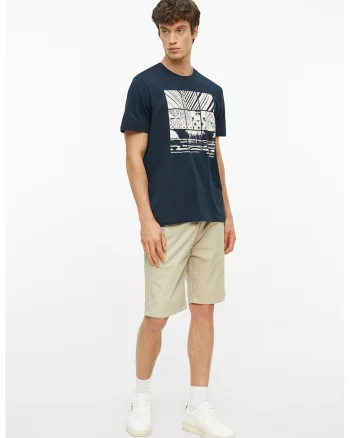 Tricou cu decolteu la baza gatului si imprimeu grafic, Alb murdar/Bleumarin