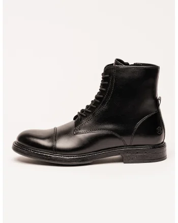 Ghete uni de piele, Negru