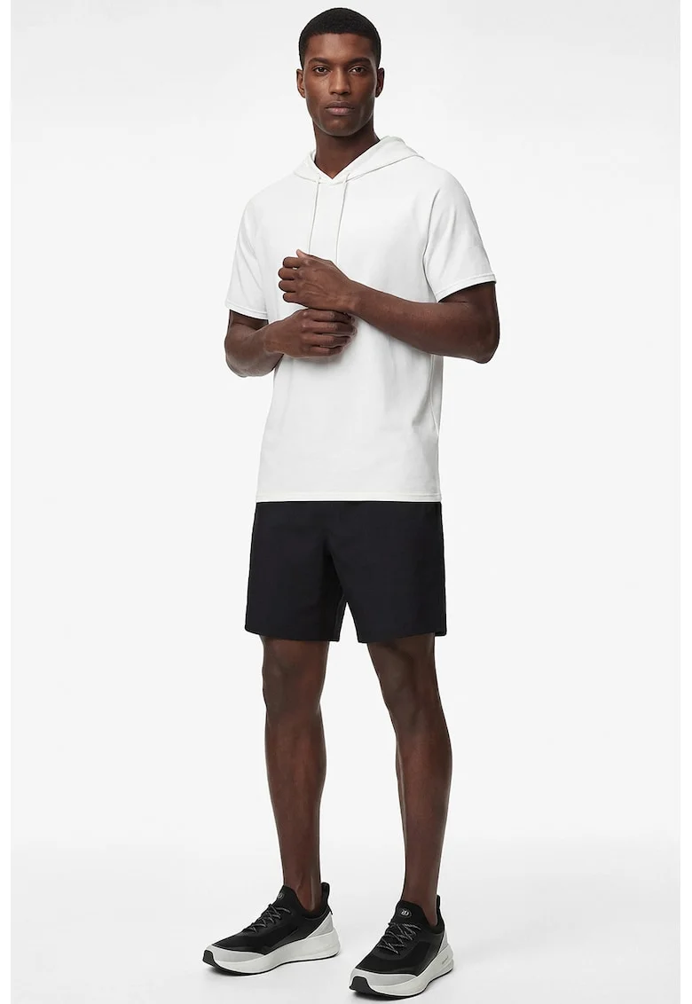 Pantaloni scurti relaxed fit cu buzunare oblice, Gri deschis/Negru stins