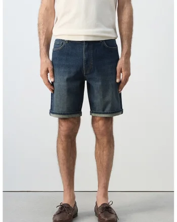 Pantaloni scurti din denim cu croiala slim-fit si aspect decolorat, Bleumarin