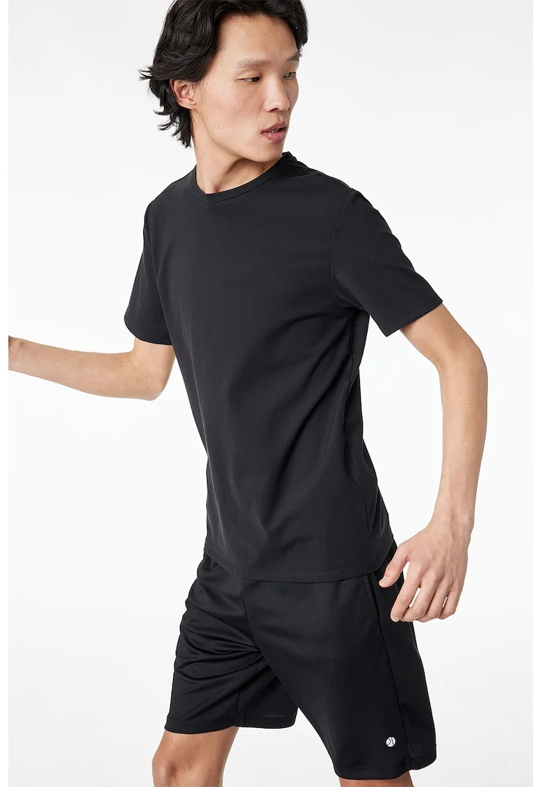 Tricou uni cu decolteu la baza gatului, Negru