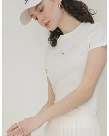 Tricou cu decolteu la baza gatului si imprimeu logo