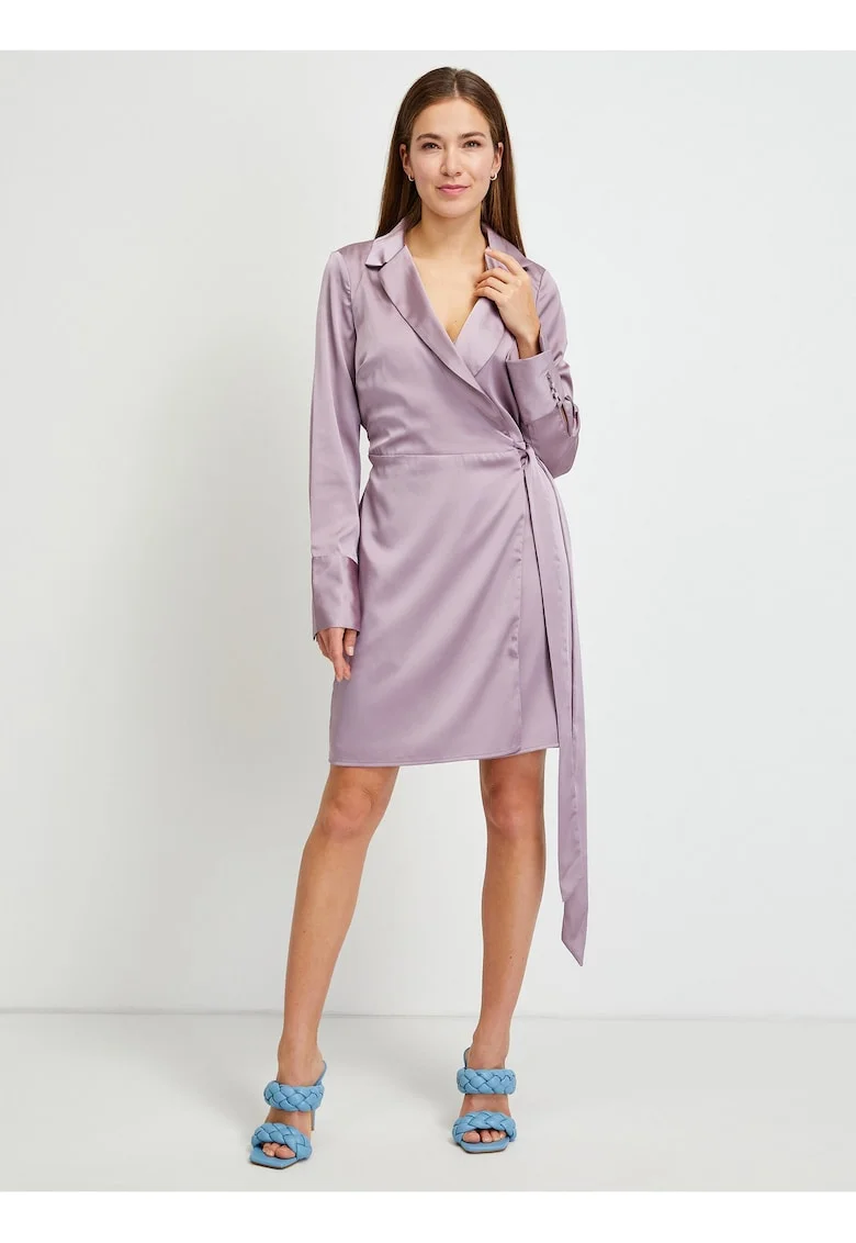 Rochie petrecuta din satin