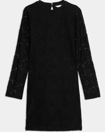 Rochie neagra din dantela,