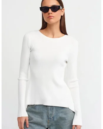Pulover dama,  slim fit, alb, poliamida, cu guler barcuta si detaliu decupat,