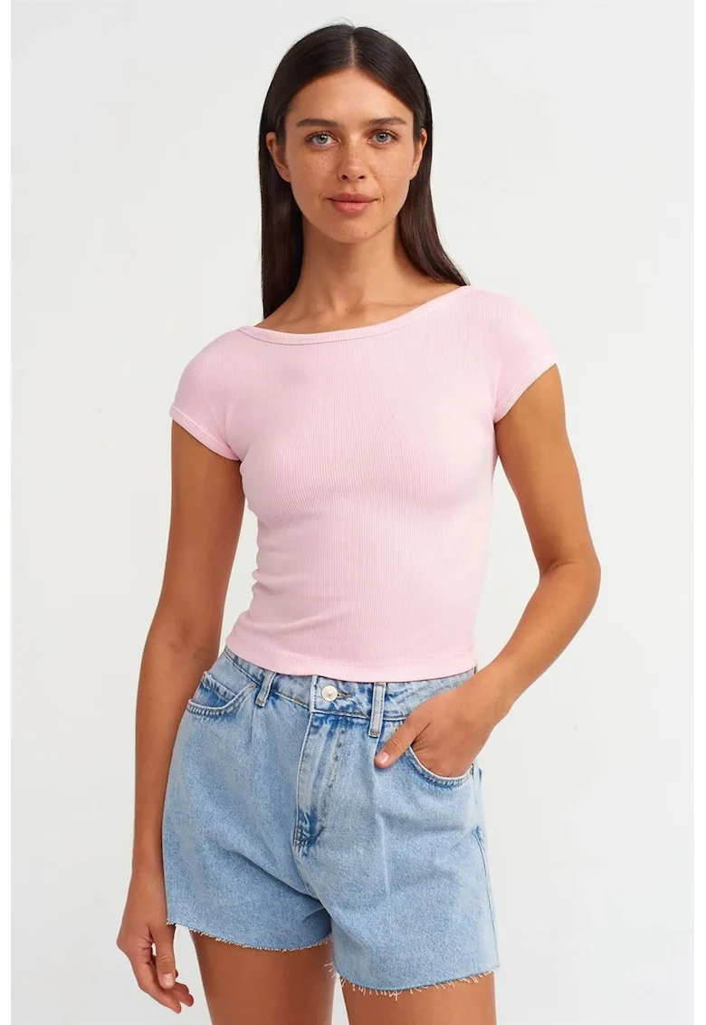 Tricou dama,  tricou crop, decolteu patrat, roz pudra, bumbac-elastan