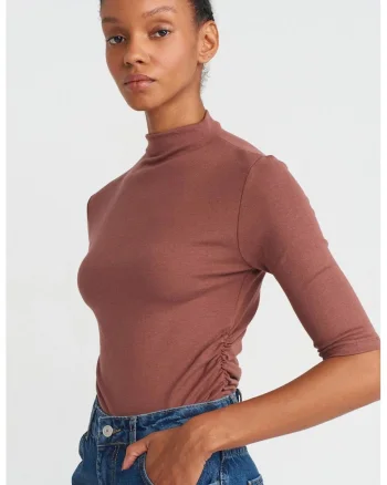 Bluza dama,  Slim Fit, Maro Nuc, 48% bumbac, 47% modal, 5% elastan,