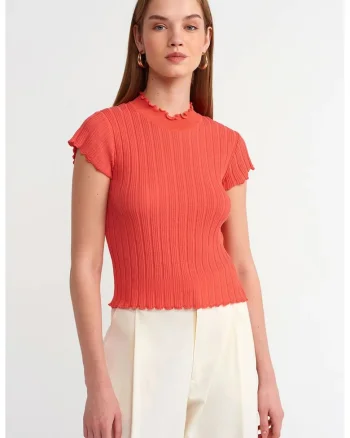 Tricou femei,  slim fit, guler semi-rulat, portocaliu deschis, tricot viscoza-poliamida,