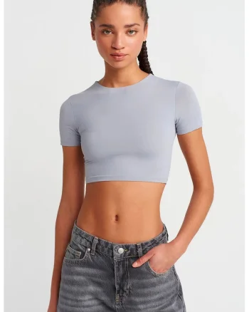 Tricou dama,  slim fit, albastru deschis, elastic, 86% poliamida, 14% elastan,