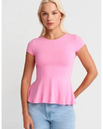 Tricou dama,  tricou cu guler rotund, volane, roz aprins, slim fit