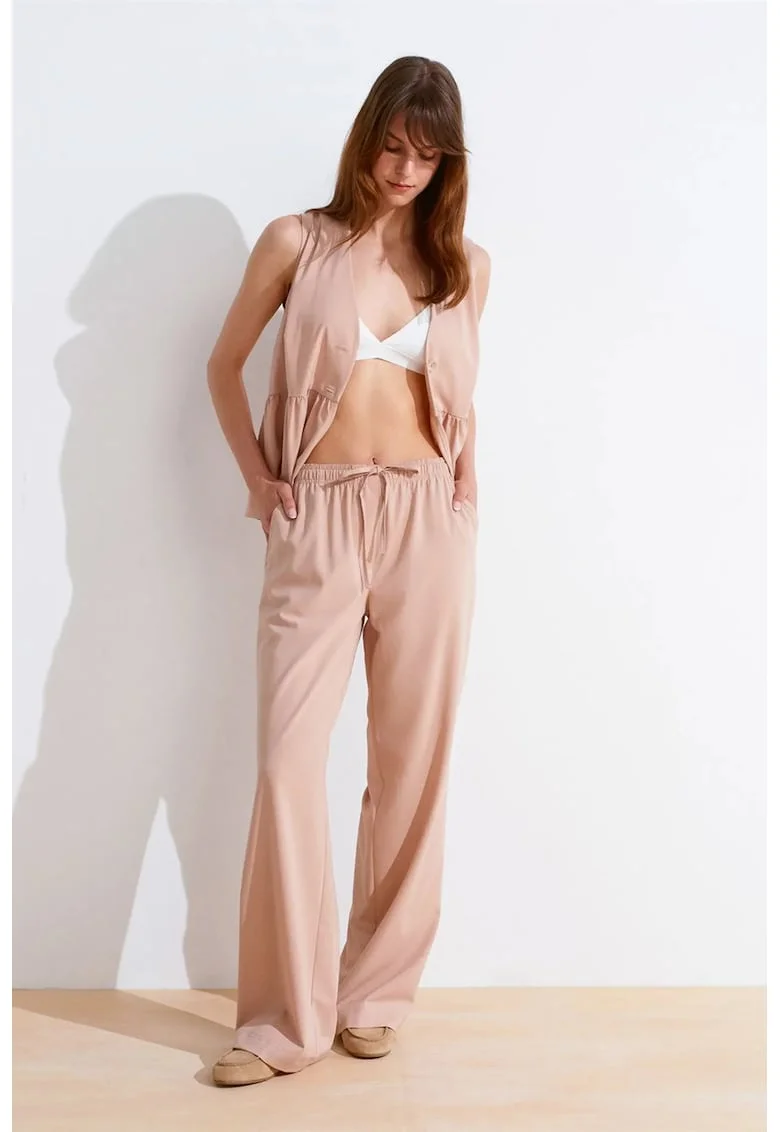 Pantaloni dama,  croiala larga, roz pudrat, jerseu lycra