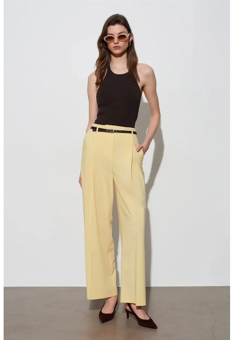 Pantaloni dama,  talie inalta, croiala larga, galben lamaie, crep
