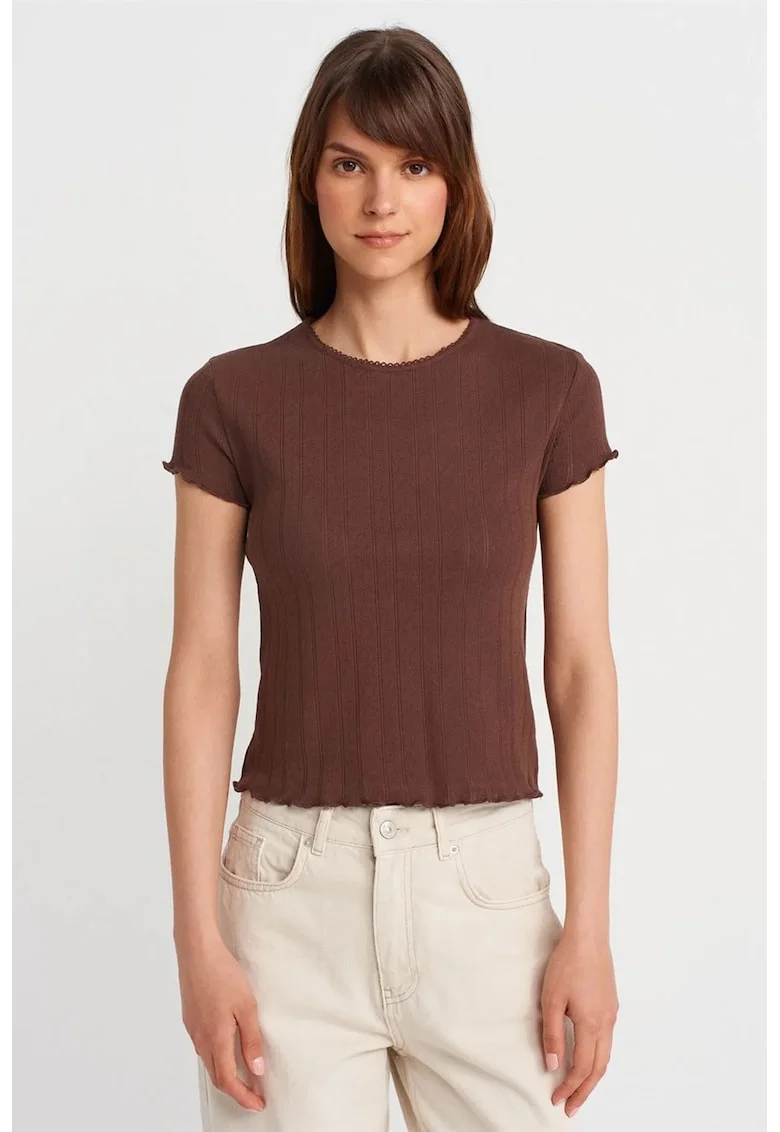 Tricou dama,  slim fit, maneca scurta, maro nuc, 100% bumbac