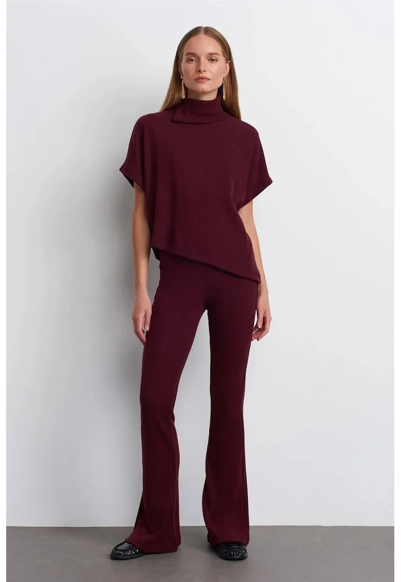 Pantaloni dama,  tricotati evazati, elastic, rosu burgundy, poliester-viscoza-elastan