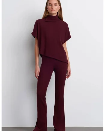 Pantaloni dama,  tricotati evazati, elastic, rosu burgundy, poliester-viscoza-elastan