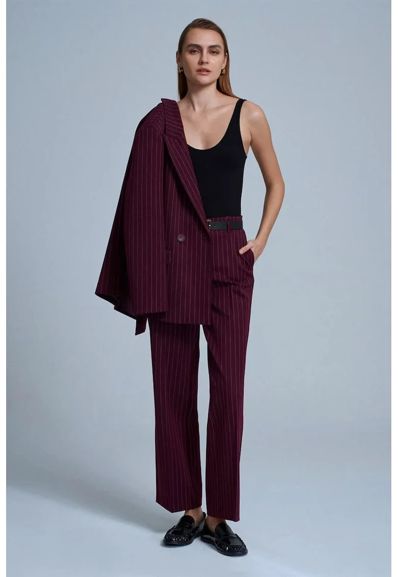 Pantaloni dama,  croiala dreapta, cu curea, dungi, Rosu Burgund, crep