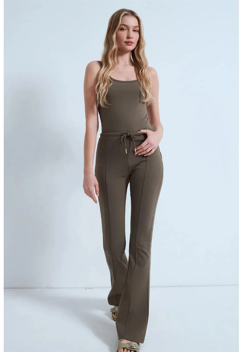 Pantaloni dama,  evazati, talie medie, verde olive, cu elastan, Verde