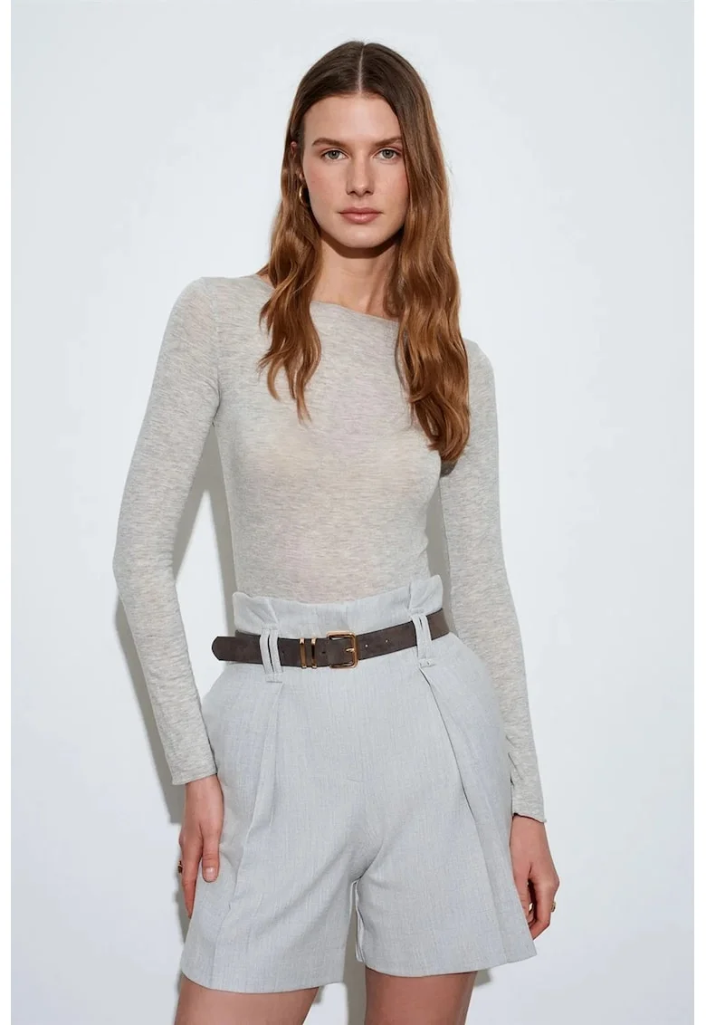 Pantaloni scurti,  talie inalta, curea, gri deschis, amestec poliester-viscoza-elastan