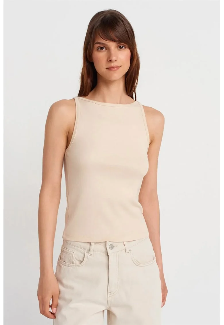 Bluza dama,  mulata, guler halter, bej natural, tricot subtire