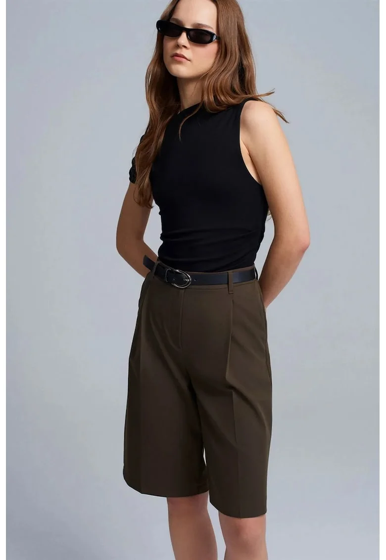 Pantaloni scurti,  talie inalta, picior larg, verde masliniu, poliester, viscoza, elastan