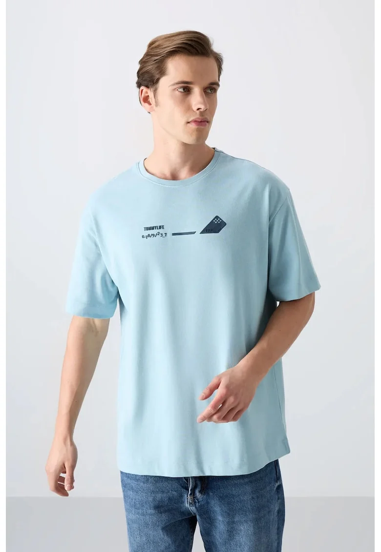 Tricou barbati,  supradimensionat, imprimat pe spate, Albastru deschis, bumbac-poliester