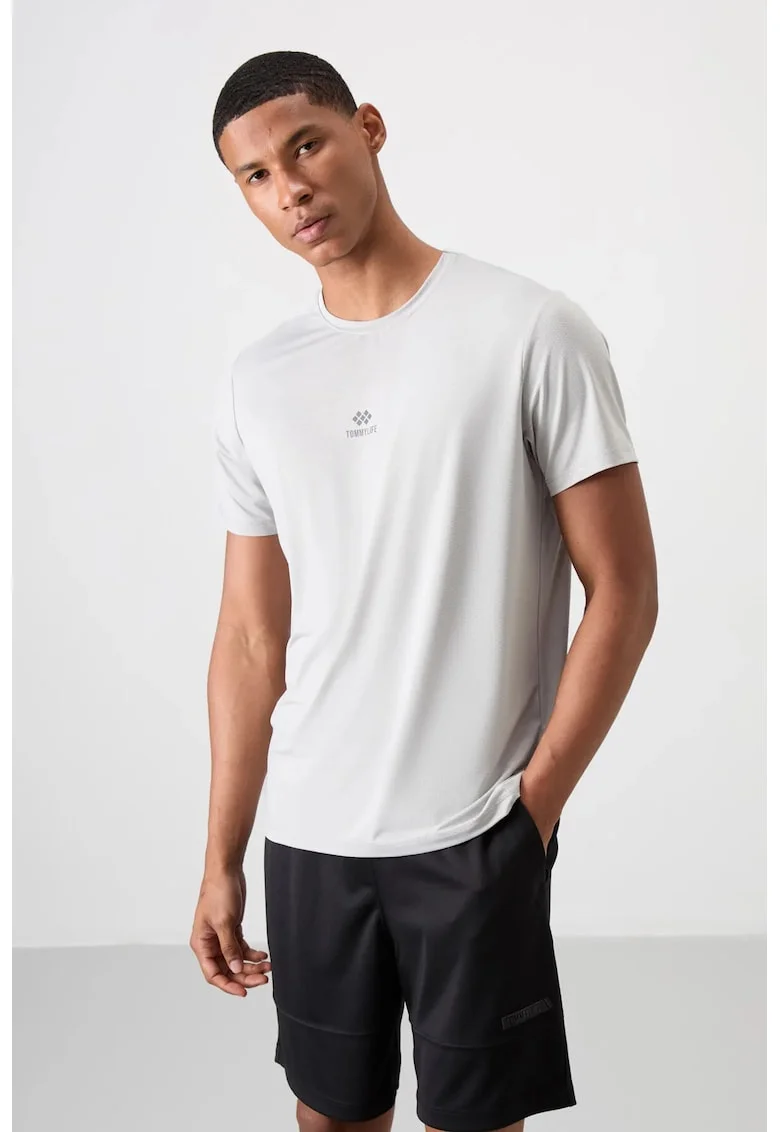 Tricou  gri deschis, cu logo, maneca scurta, 83% poliester, 17% elastan